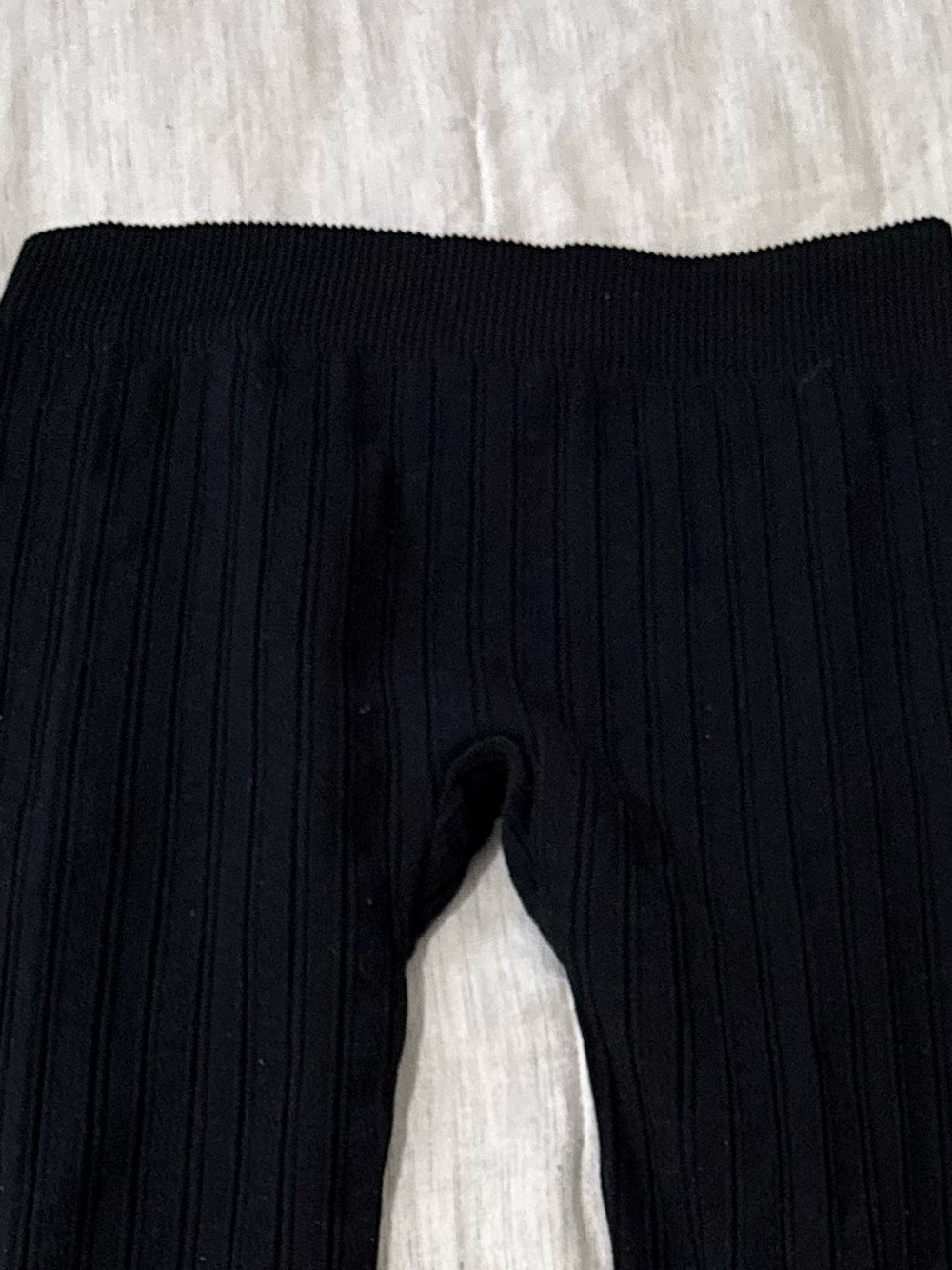 Black Ribbed Knit Leggings - Picture 4 of 4